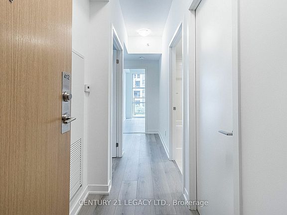 4th image of 1787 Saint Clair Ave W #412