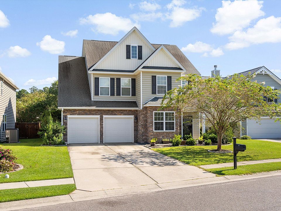 1st image of 225 Berwick Dr