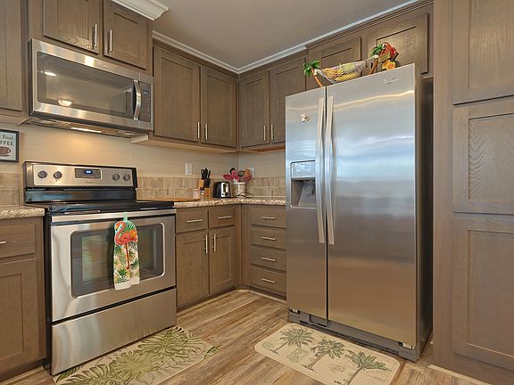 4th image of 14531 Trellis Ct #13R