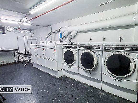 5th image of 318 E 89th St APT 2B