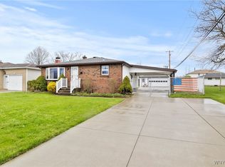 308 Claudette Ct, Depew, NY 14043