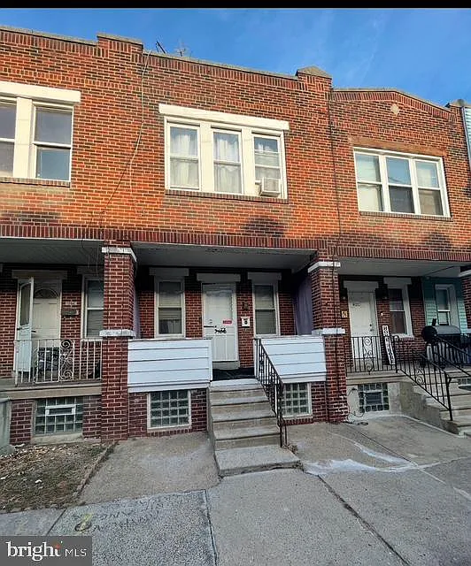 2081 Anchor St photo 1