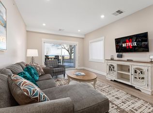 539 Bay St #102W, Traverse City, MI 49684