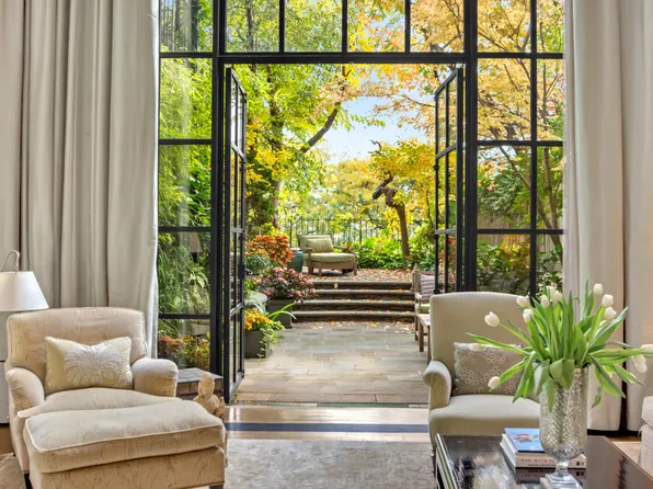 7 Beekman Place image 1 of 20