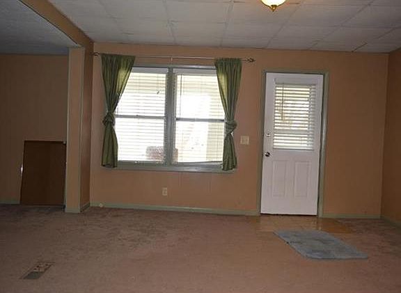 4th image of 140 Pacific Ave