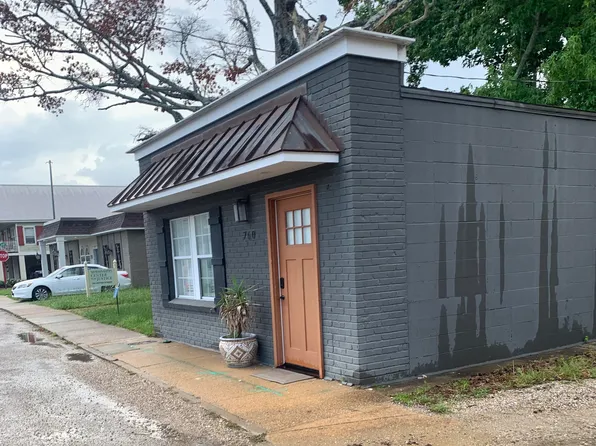 760 Water St, Biloxi, MS 39530