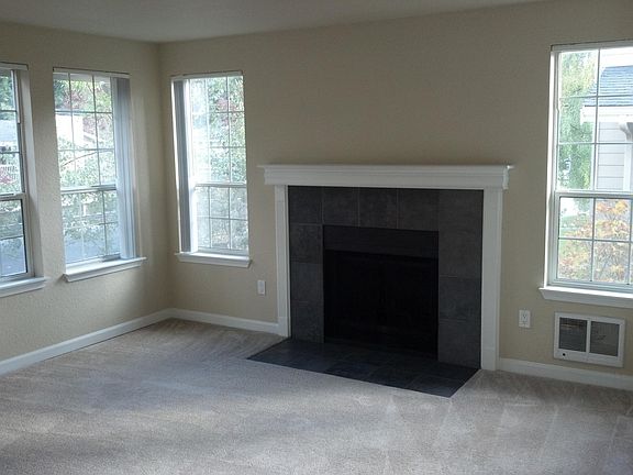 4th image of 14212 73rd Ave NE #C101