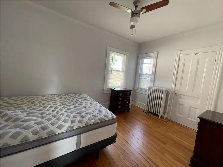 60 Berkeley Ave #2 — Photo 11