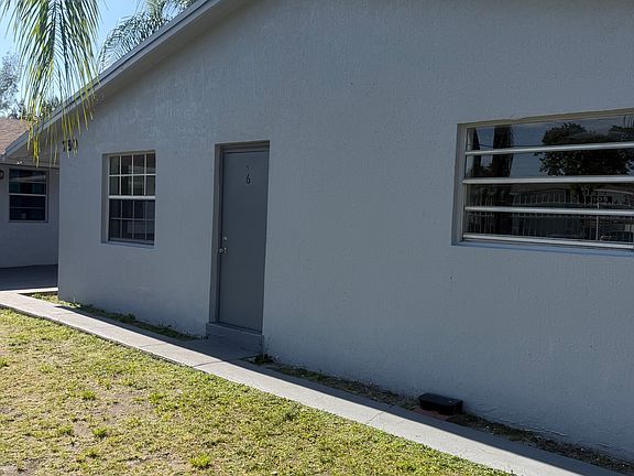 5th image of 750 SW 8th St APT 6