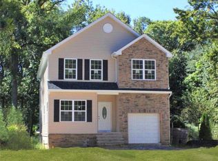 983 Edwin St, North Brunswick, NJ 08902