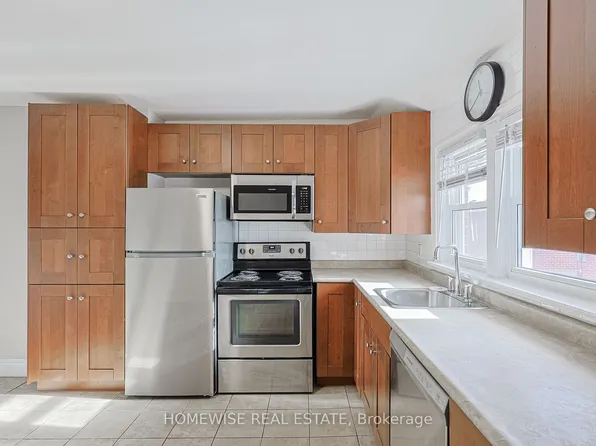 61 Aberdeen St N #5, Oshawa, ON L1G 2E6