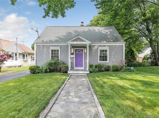 24 Rockland Ave, Stratford, CT 06614