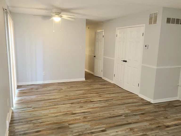1785 Grovehaven Cir — Photo 12