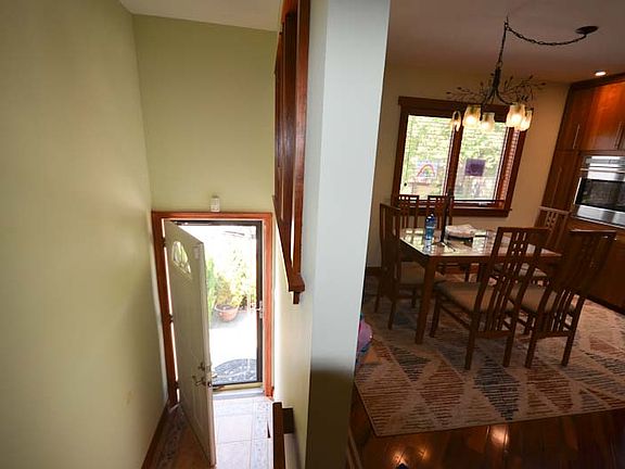 4th image of 34 Pamela Ln #34