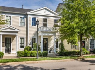 9319 Norton Commons Blvd, Prospect, KY 40059