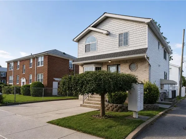 15 Rachel Ct