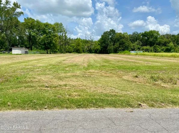 1030 Pointe Claire Dr, Saint Martinville, LA 70582
