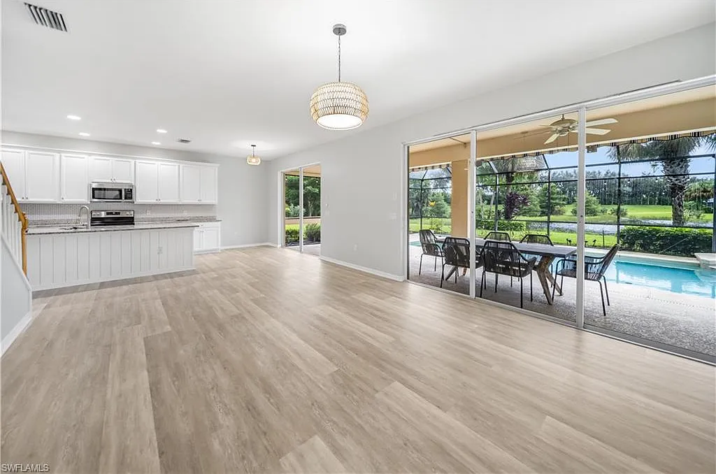 4 bed, 2.5 bath, 2748 sqft, $3,750 — Photo 4