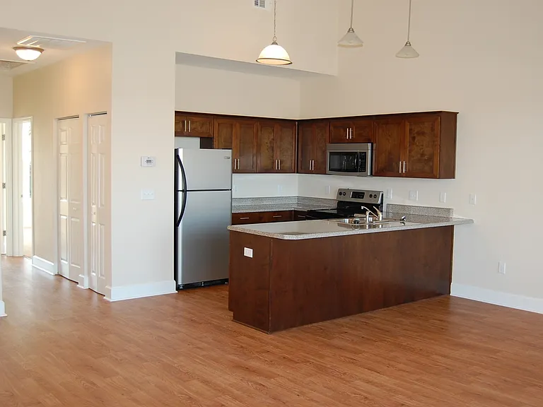 325 Hayden Rd — Photo 24