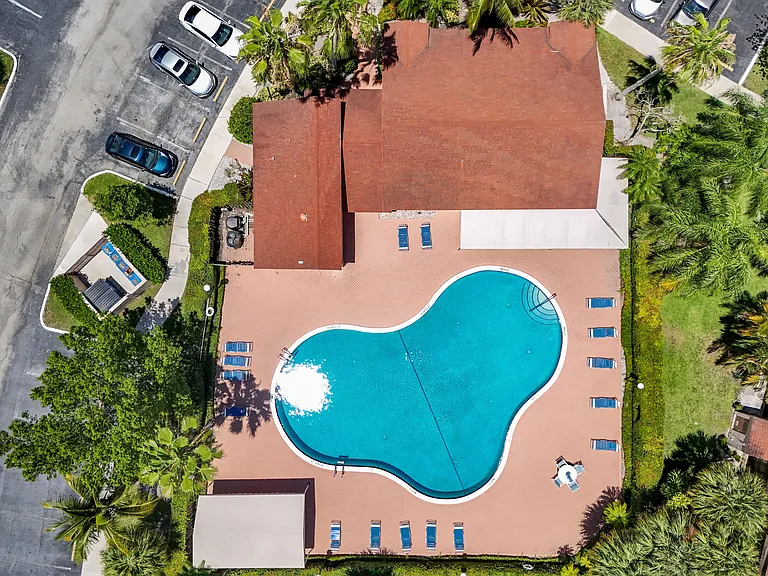 2768 Carambola Cir S #501 — Photo 40