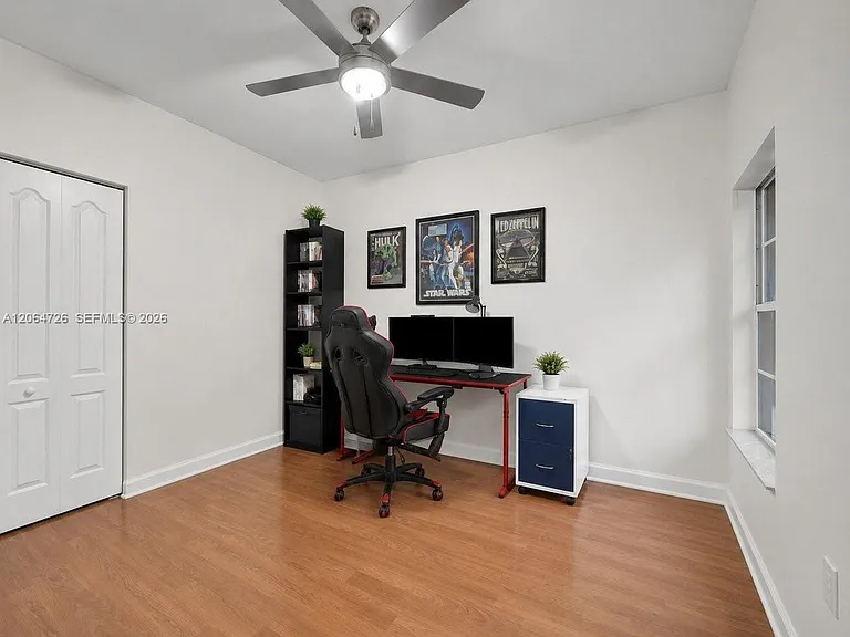 16220 SW 101st Ter #16220 — Photo 2