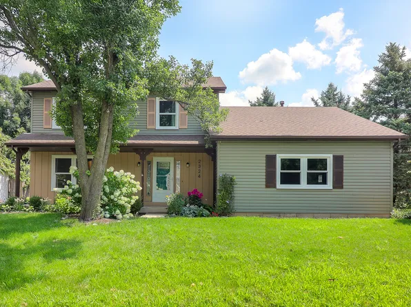 2324 Modaff Rd, Naperville, IL 60565