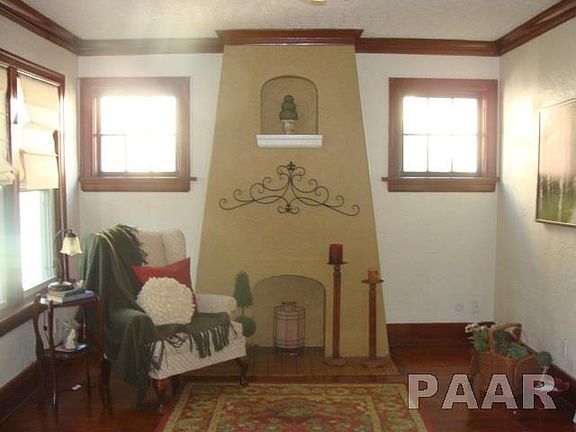 4th image of 706 W Forrest Hill Ave