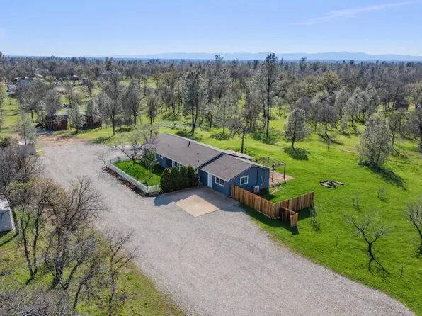 21057 Hackett Ln, Redding, CA 96003