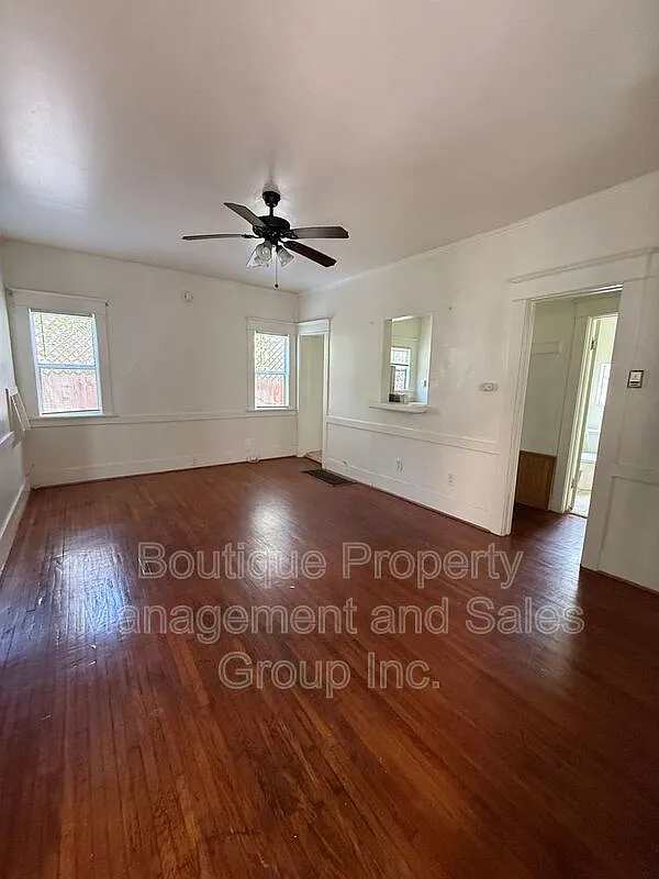 Building Photo - 1614 E Broadway #7