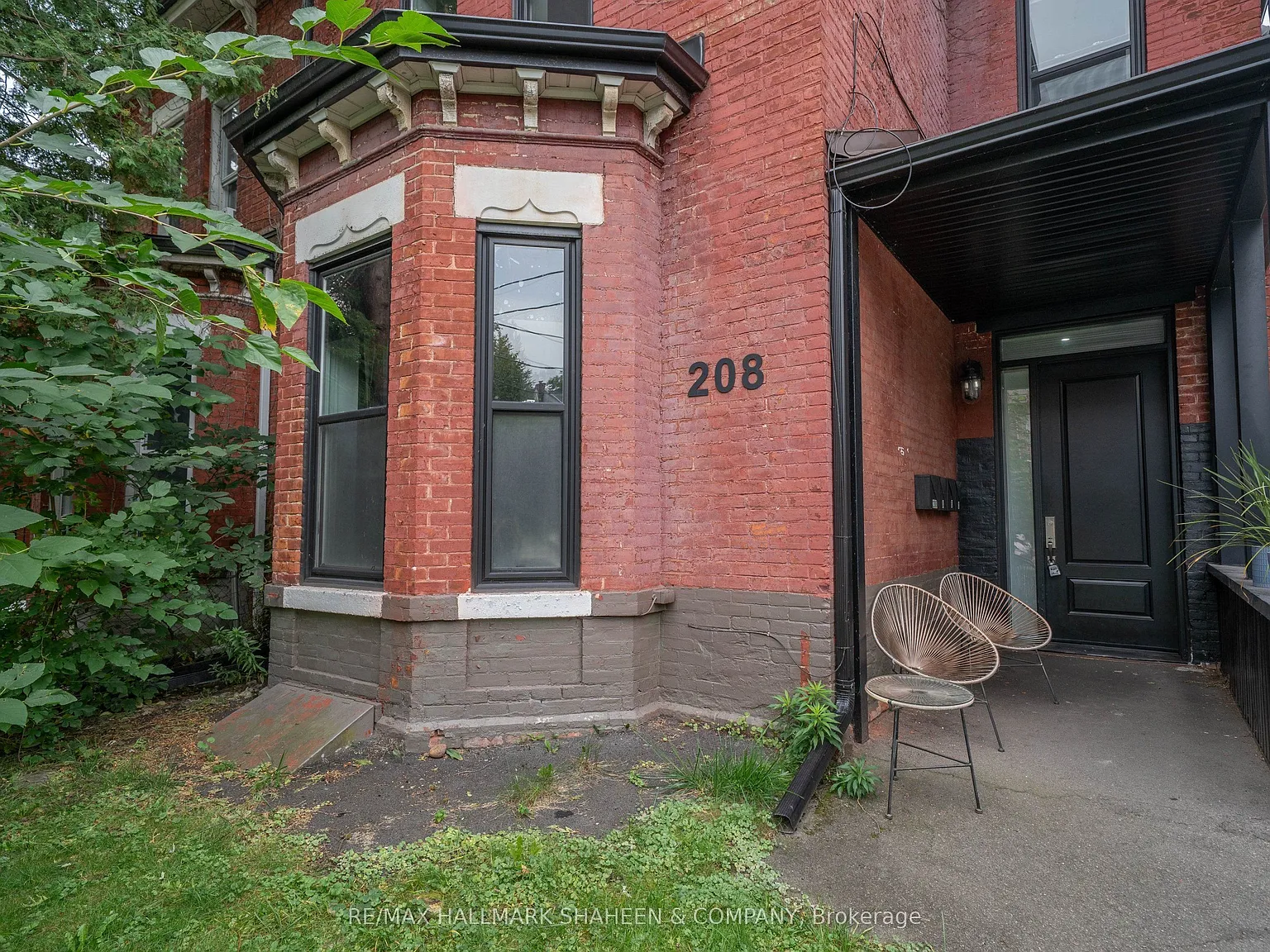 Studio, $2,500 — Photo 3