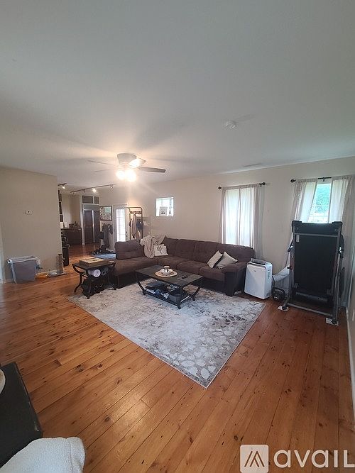 1st image of 1002 Bouchard Ave