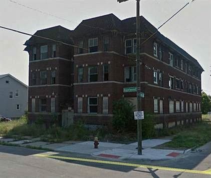 2nd image of 2753 Hazelwood St