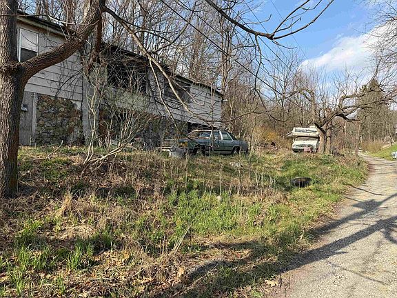 2nd image of 10 Thorne Ave