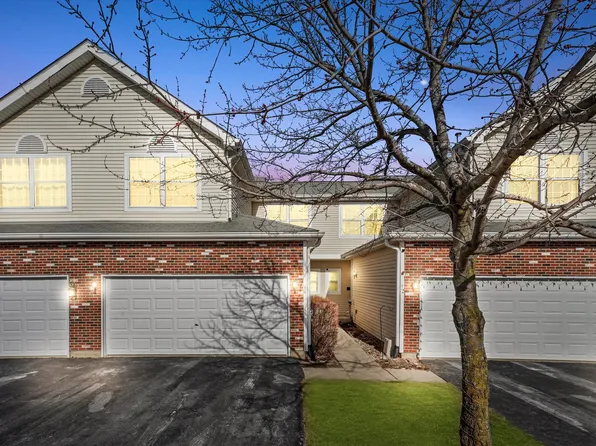 14 Grandview Ct, Algonquin, IL 60102
