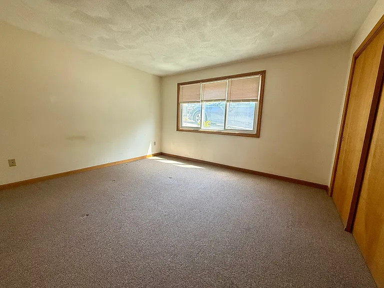 38 Middle St #1 — Photo 8