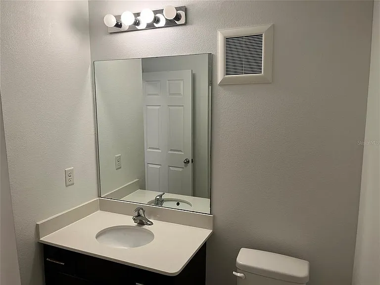295 Flower Ln #F — Photo 17