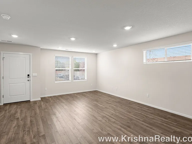 10620 NE 120th Pl — Photo 11