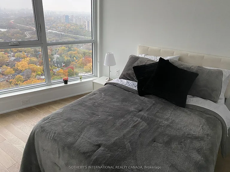 585 Bloor St E #4215 — Photo 12