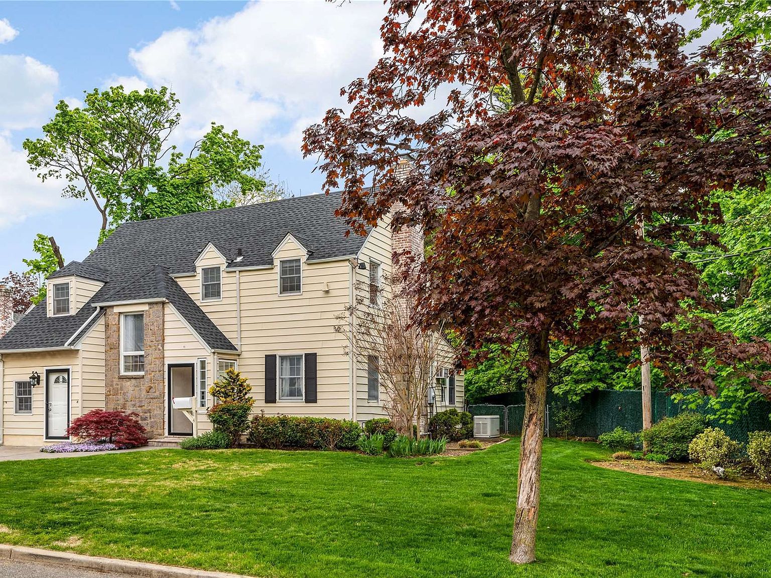 14 Robin Road, Manhasset, NY 11030 Zillow