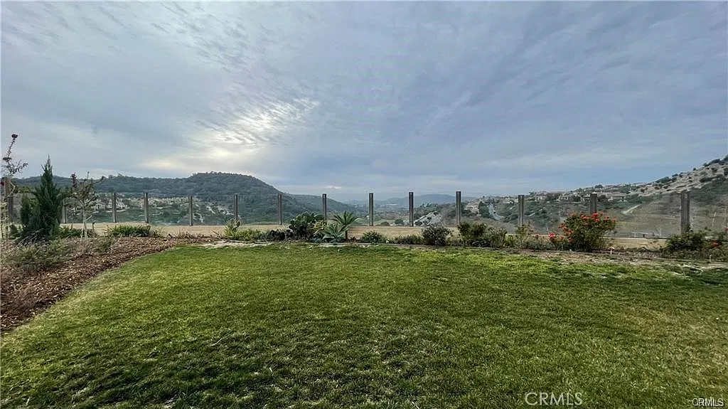 2 bed, 250 sqft, $2,500 — Photo 1