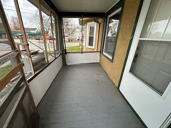 2nd image of 518 Lake Ave #100