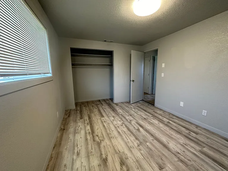 6209 Onyx Ave — Photo 16