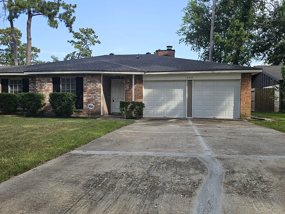 4410 Adonis Dr