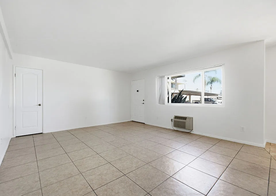 505 E Madison Ave E #92