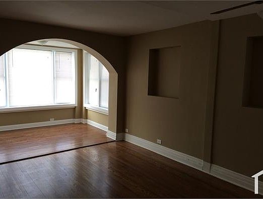 4th image of 7153 S Euclid Ave #1