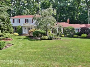 58 Valley View Ter, Montvale, NJ 07645