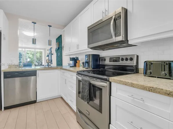 9410 Poinciana Pl APT 206, Fort Lauderdale, FL 33324