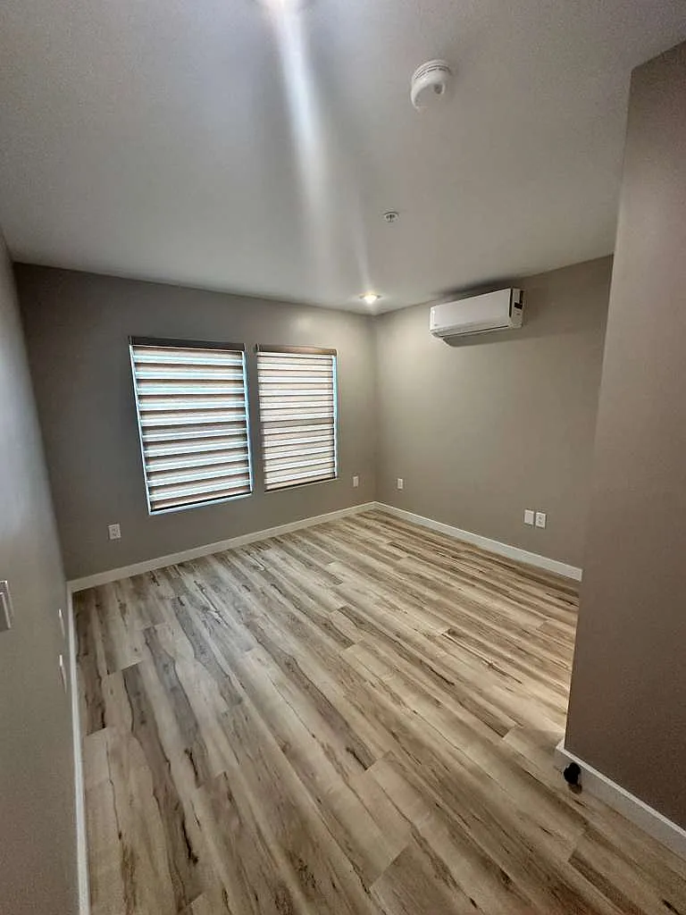 1 bed, 770 sqft, $2,000 — Photo 4