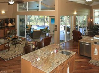 815 Pine Village Ln, Naples, FL 34108
