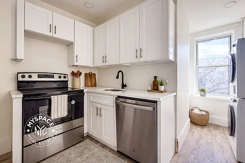 1176 Nostrand Ave #4R Photo 1 1176 Nostrand Ave #4R Photo 1